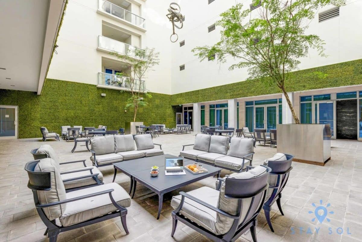 Rooftop Pool & Hot Tub - Gym - Hollywood Beach Dış mekan fotoğraf